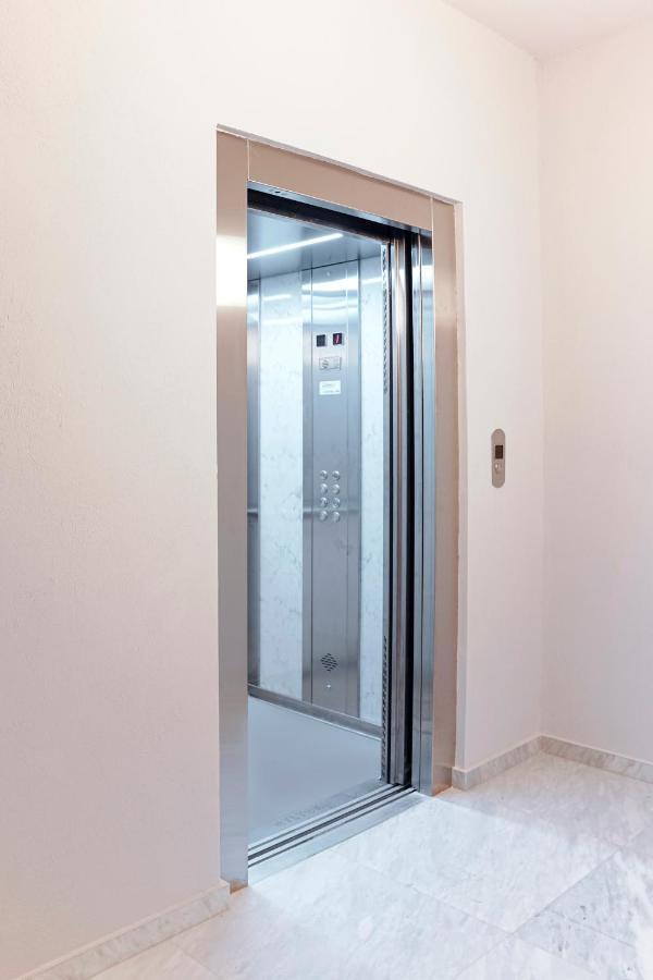 Quattro Luxury Apartments 特里卡拉 外观 照片